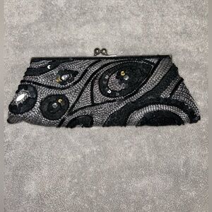 Vintage beaded evening back clutch
